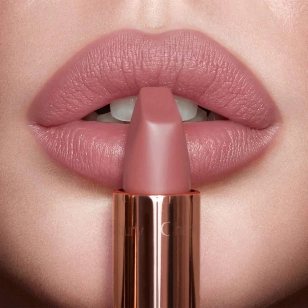 Charlotte Tilbury - Matte Revolution Hydrating Lipstick - Pillow Talk - Picture 8 of 14